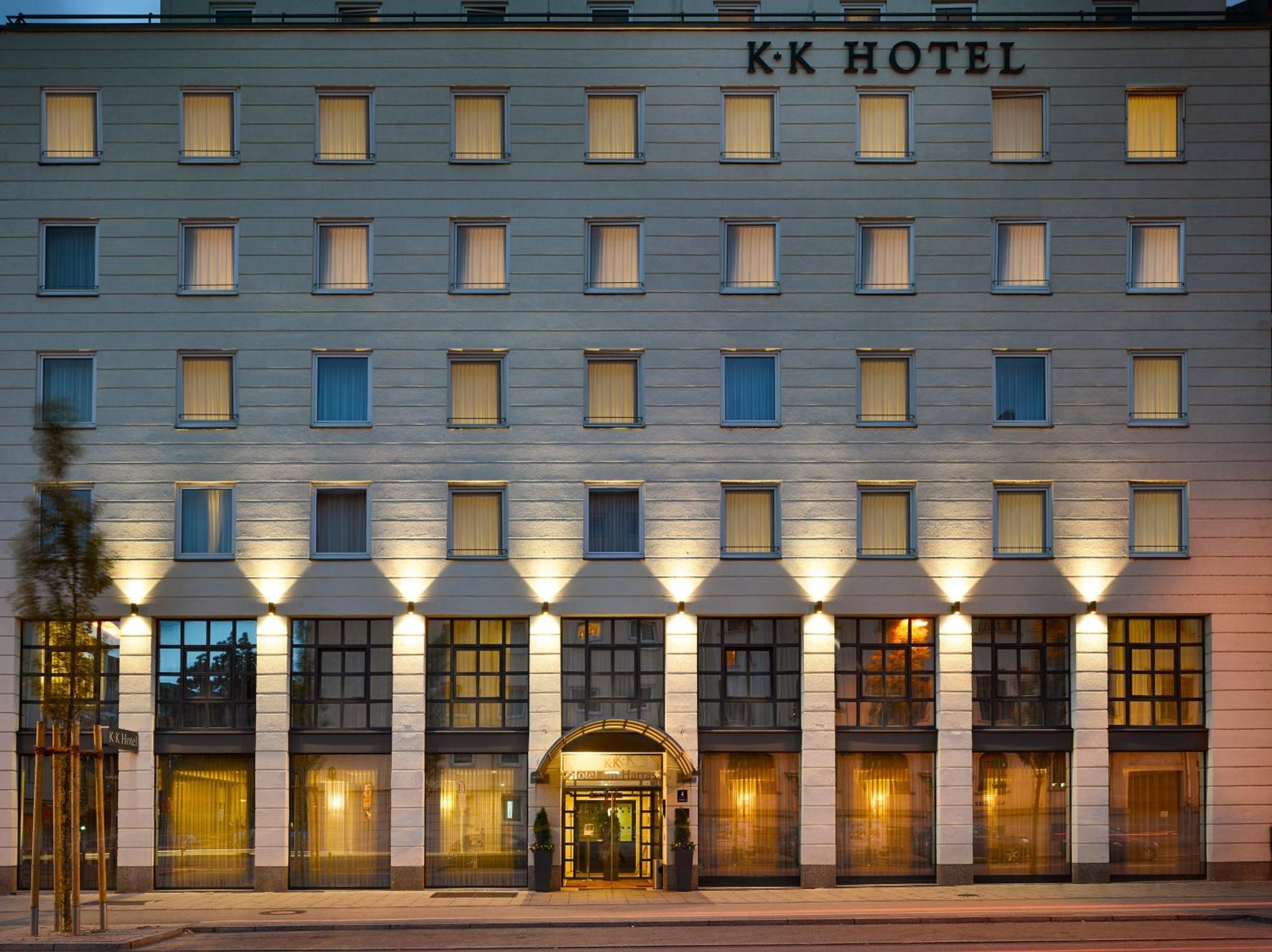 4 Business Hotels nahe Turmkasse Alter Peter, die überzeugen