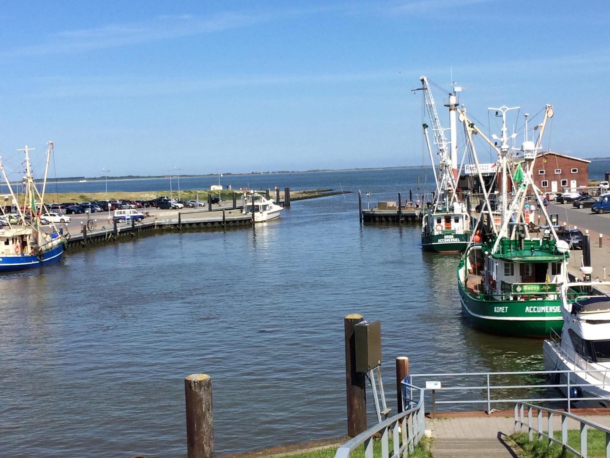 4 Zentrale Hotels nahe Fährhafen Nessmersiel für Baltrum-Fahrer