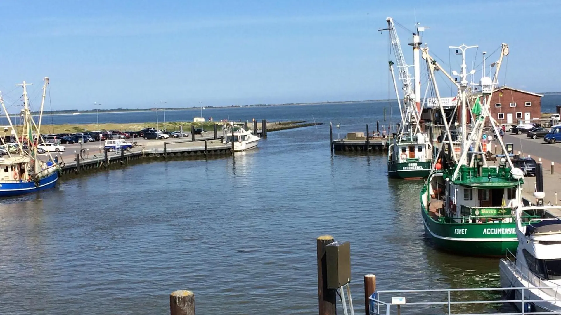 4 Zentrale Hotels nahe Fährhafen Nessmersiel für Baltrum-Fahrer