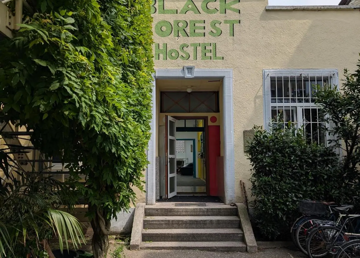 Nahe dem Stadtgarten Freiburg übernachten: 4 Budgethotels verglichen