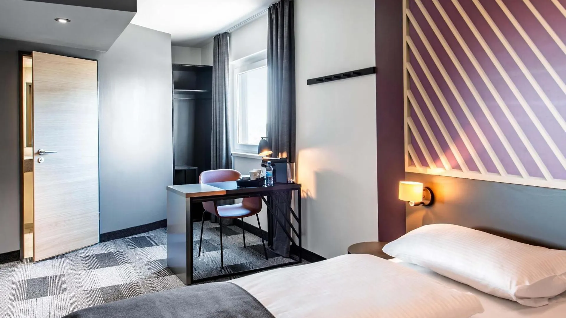 Wo günstig übernachten nahe der Glyptothek: 10 Budget-Hotels